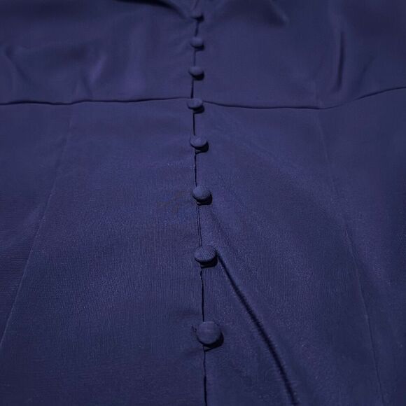 Women’s blue/purple short sleeved button up size medium - Picture 5 of 8